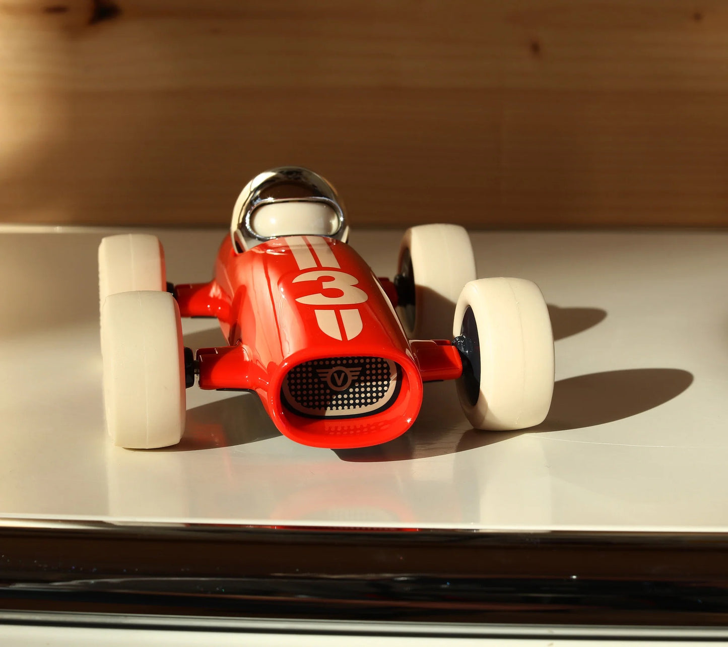 Verve Malibu Benjamin | Playforever — Auto giocattolo in stile racing vintage