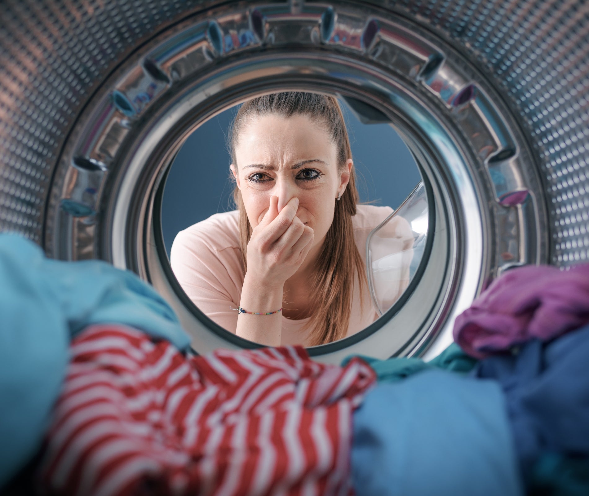 Come togliere il cattivo odore dalla lavatrice