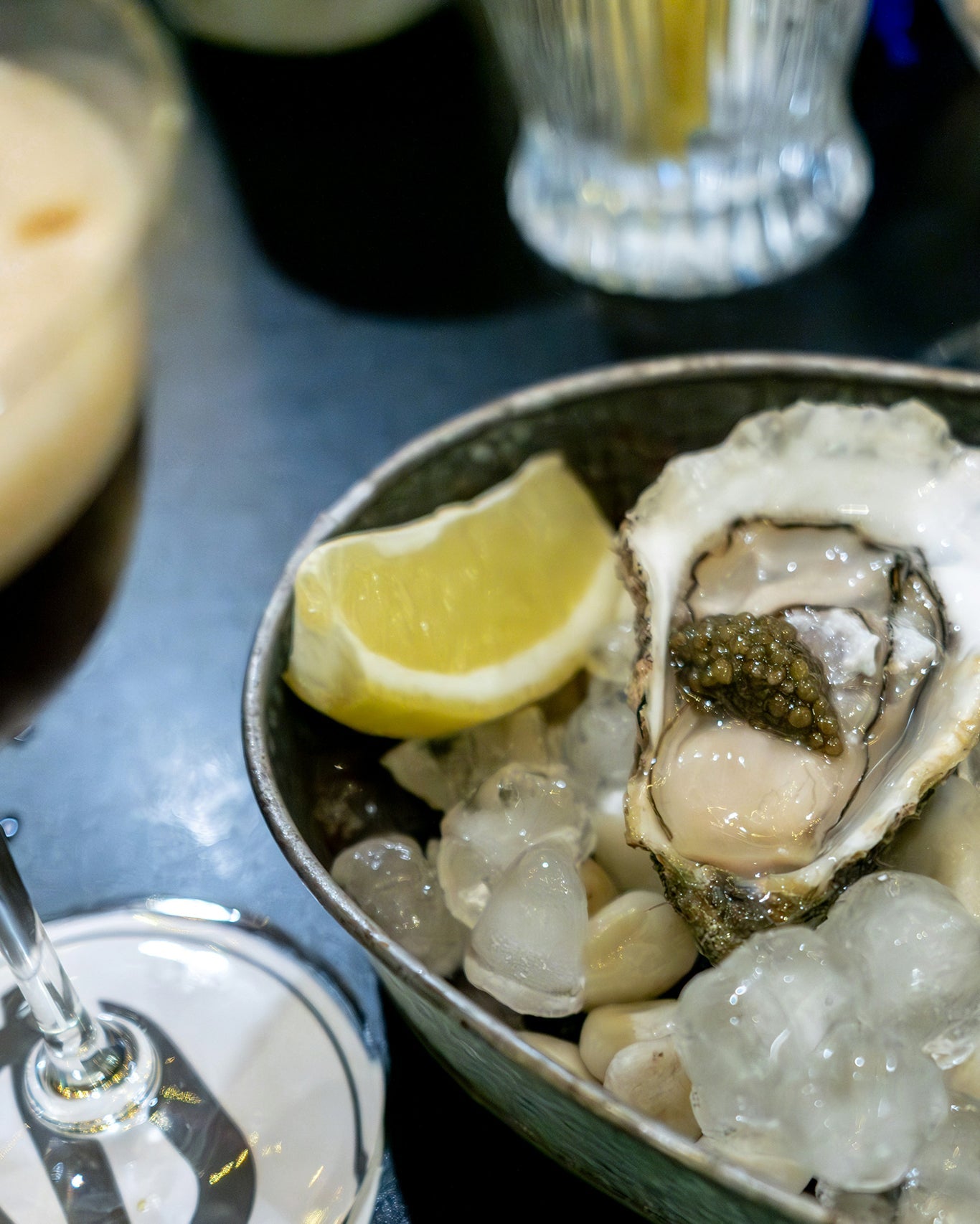 Il limone nel caviale: sì o no? Quando è corretto usarlo