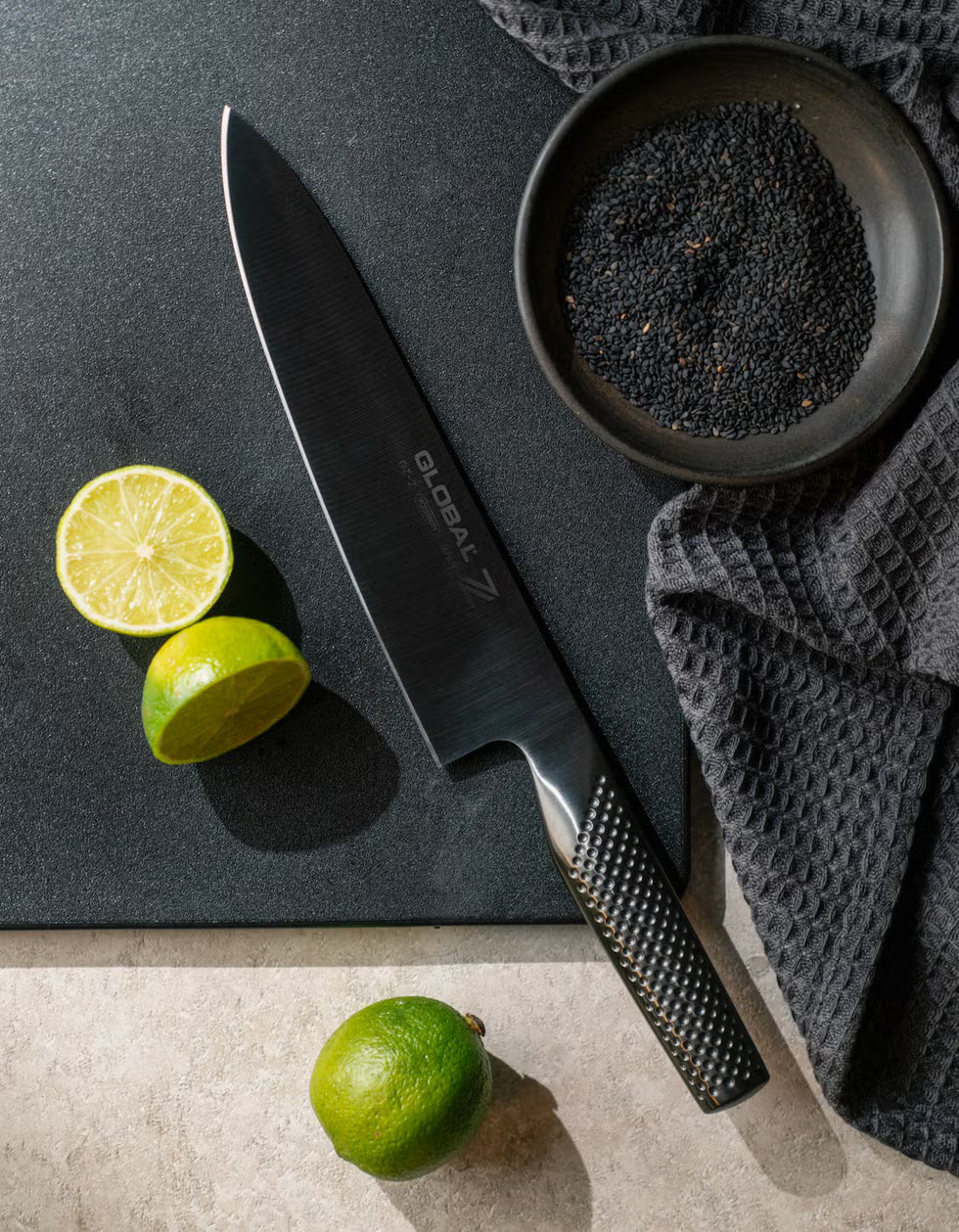 Affilati da quattro decadi: Global celebra 40 anni con un coltello resistente come il diamante