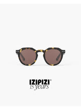 #Echo Sepia Glow – Occhiali da sole unisex dal design vintage | IZIPIZI