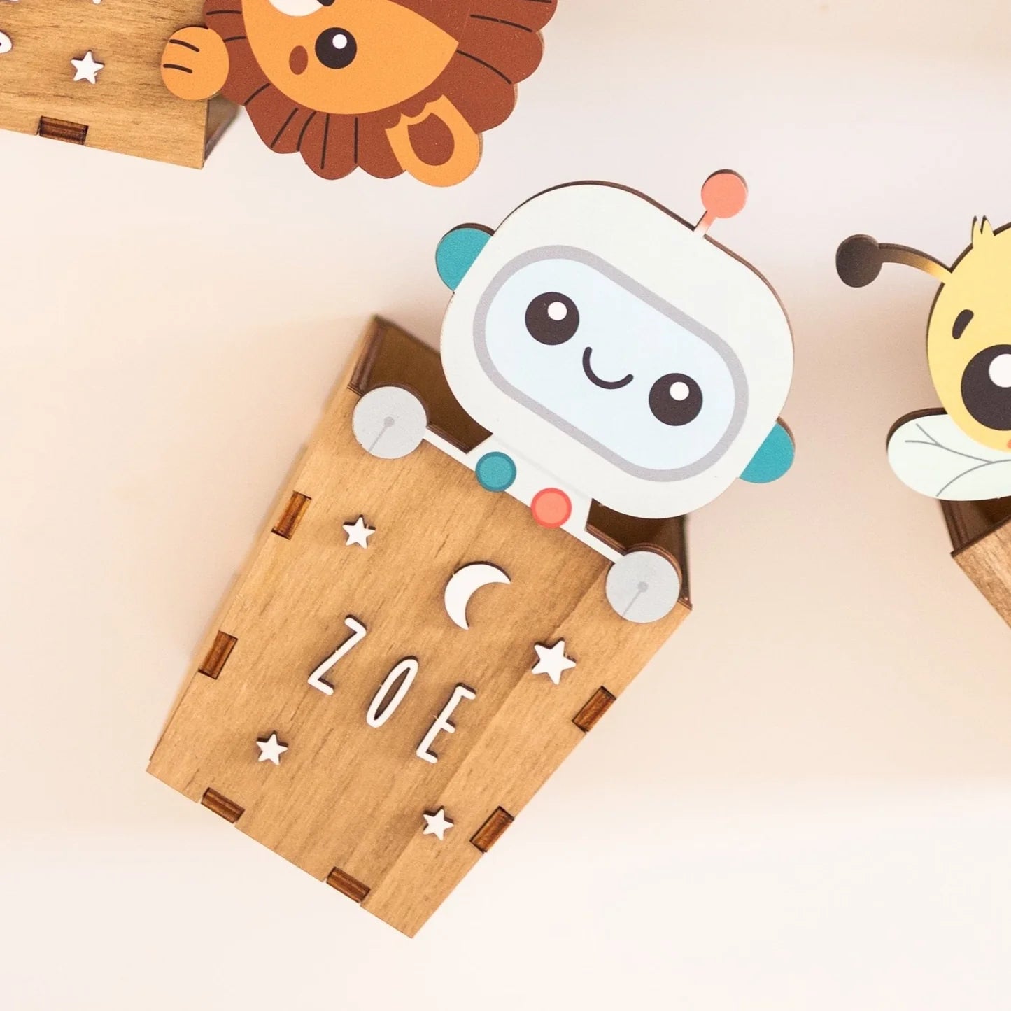 Portapenne Robot Vintiun in legno – Regalo creativo bambini - Inverticale