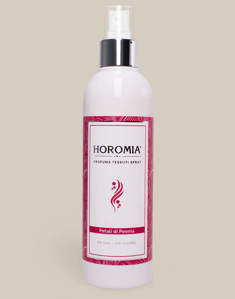 Deo Tessuti Spray Petali di Peonia 250ml – Profumatore Tessile con Fragranza Floreale Elegante per Capi e Ambienti | Horomia