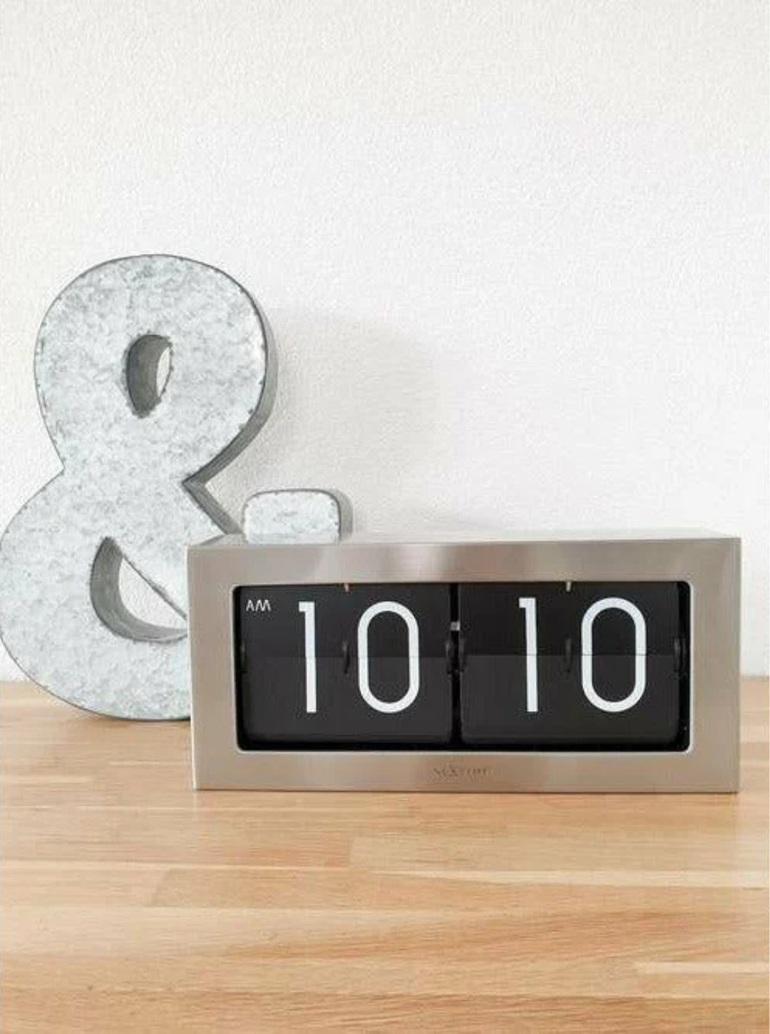 Orologio da parete Big Flip Argento – Design retrò e movimento flip | NeXtime