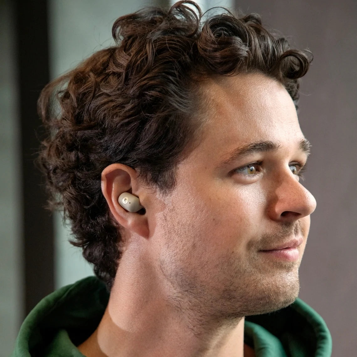 toCHARGE GO – Power bank con auricolari e ricarica wireless | Kreafunk