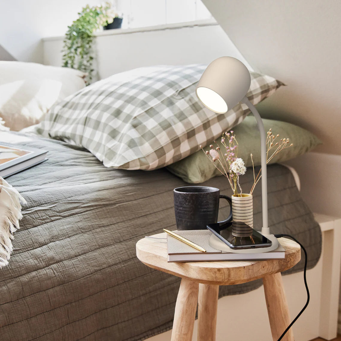 Ellie - Lamp wireless charger BT speaker
