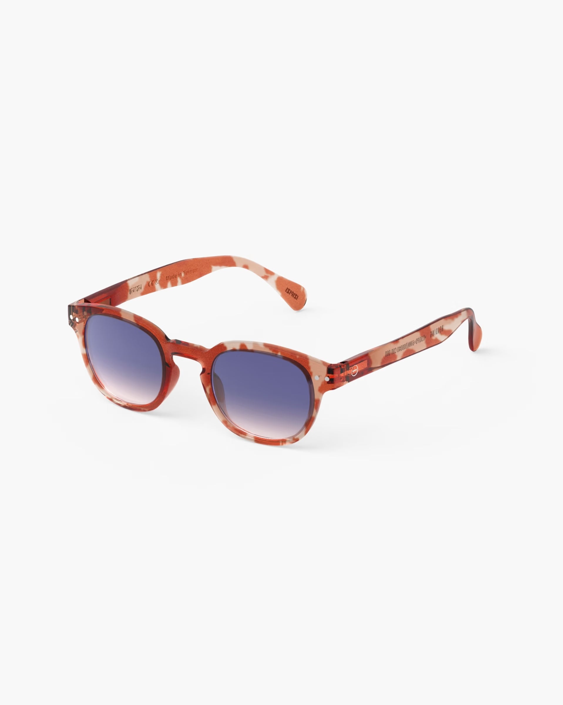 C_WILD_HOOVES_POLARIZED4.avif