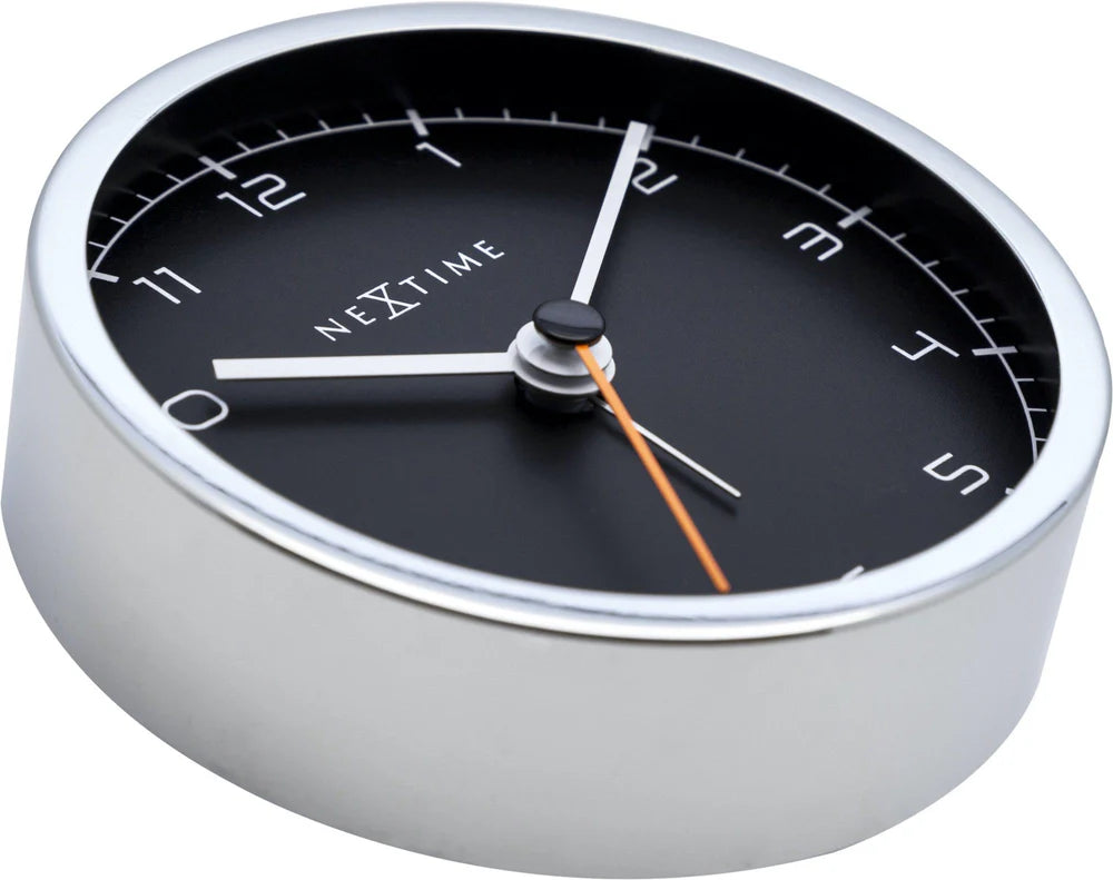 Company Alarm – Sveglia da tavolo silenziosa design moderno Black | NeXtime