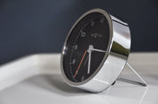 Company Alarm – Sveglia da tavolo silenziosa design moderno Black | NeXtime