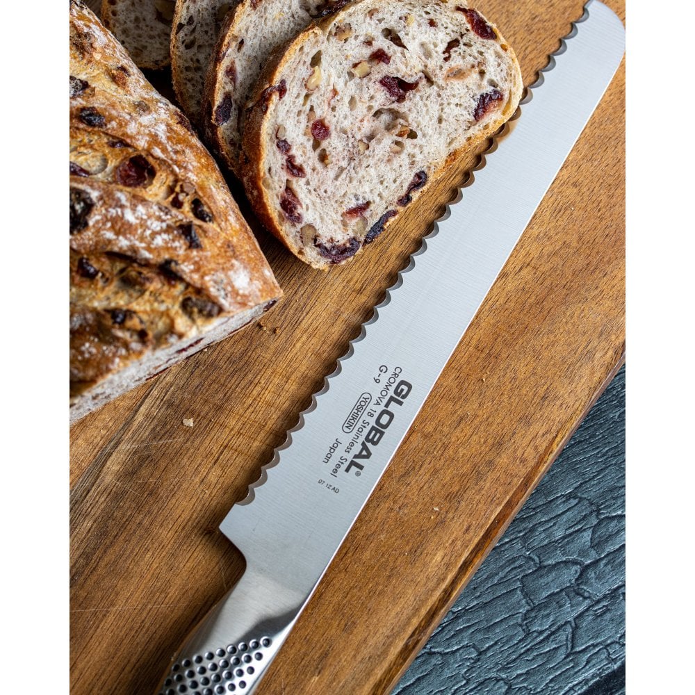 Global G‑9 Bread Knife 22 cm | Coltello da Pane Dentato CROMOVA‑18
