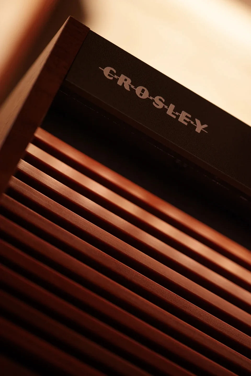 Dean Natural – Giradischi con LED, Bluetooth e gambe rimovibili | Crosley