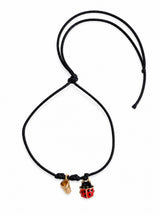 Bracciale Filo Magico Coccinella Portafortuna – Braccialetto con Charm, Idea Regalo Disponibile in 10 Colori | Keep Out