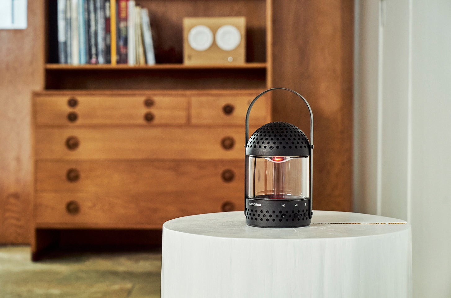 Light Speaker Black – Speaker Portatile Bluetooth con Luce LED e Design Trasparente