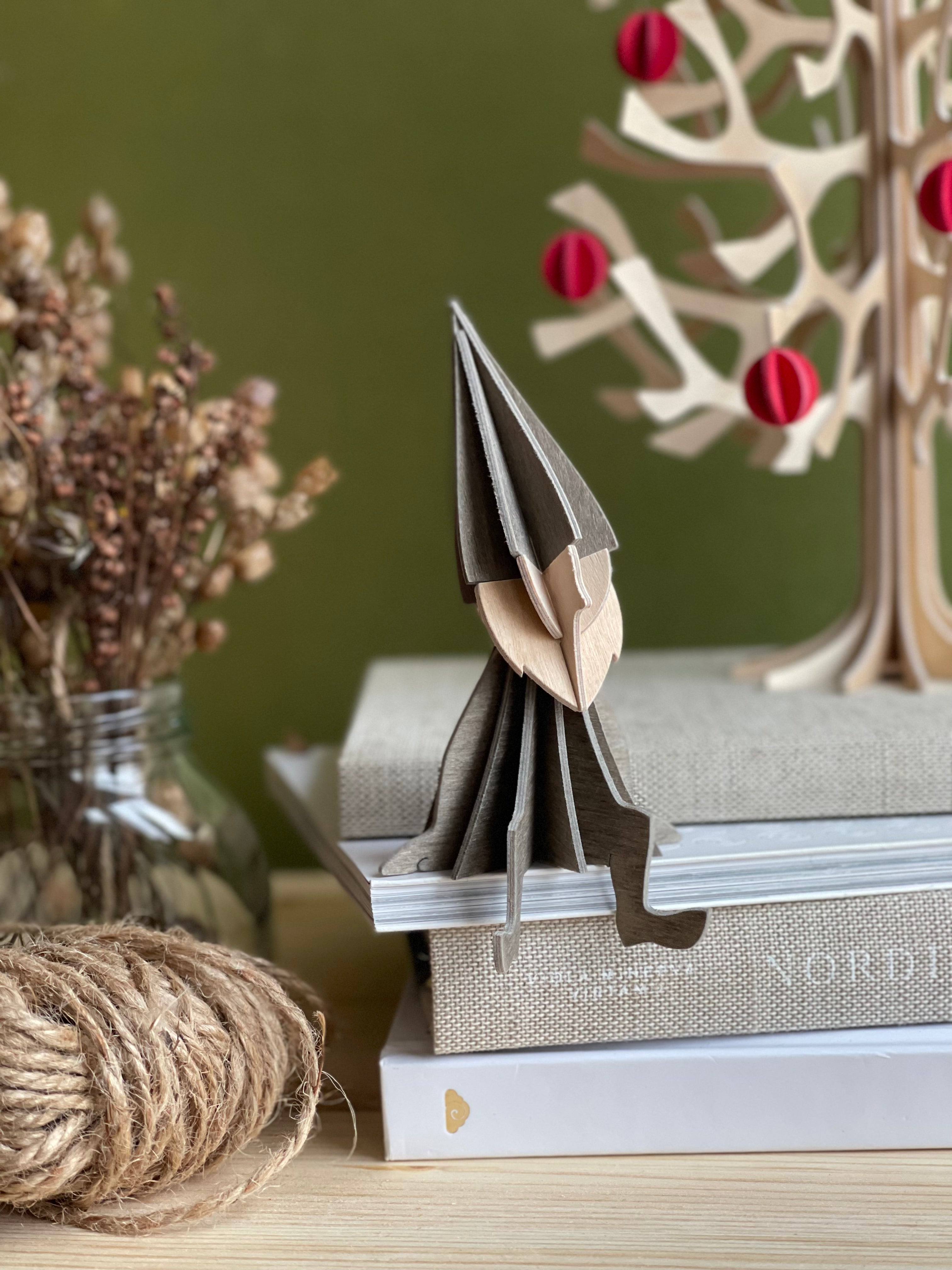 Lovi Elf "Grey" 12cm – Decorazione in legno 3D per casa e Natale | Lovi