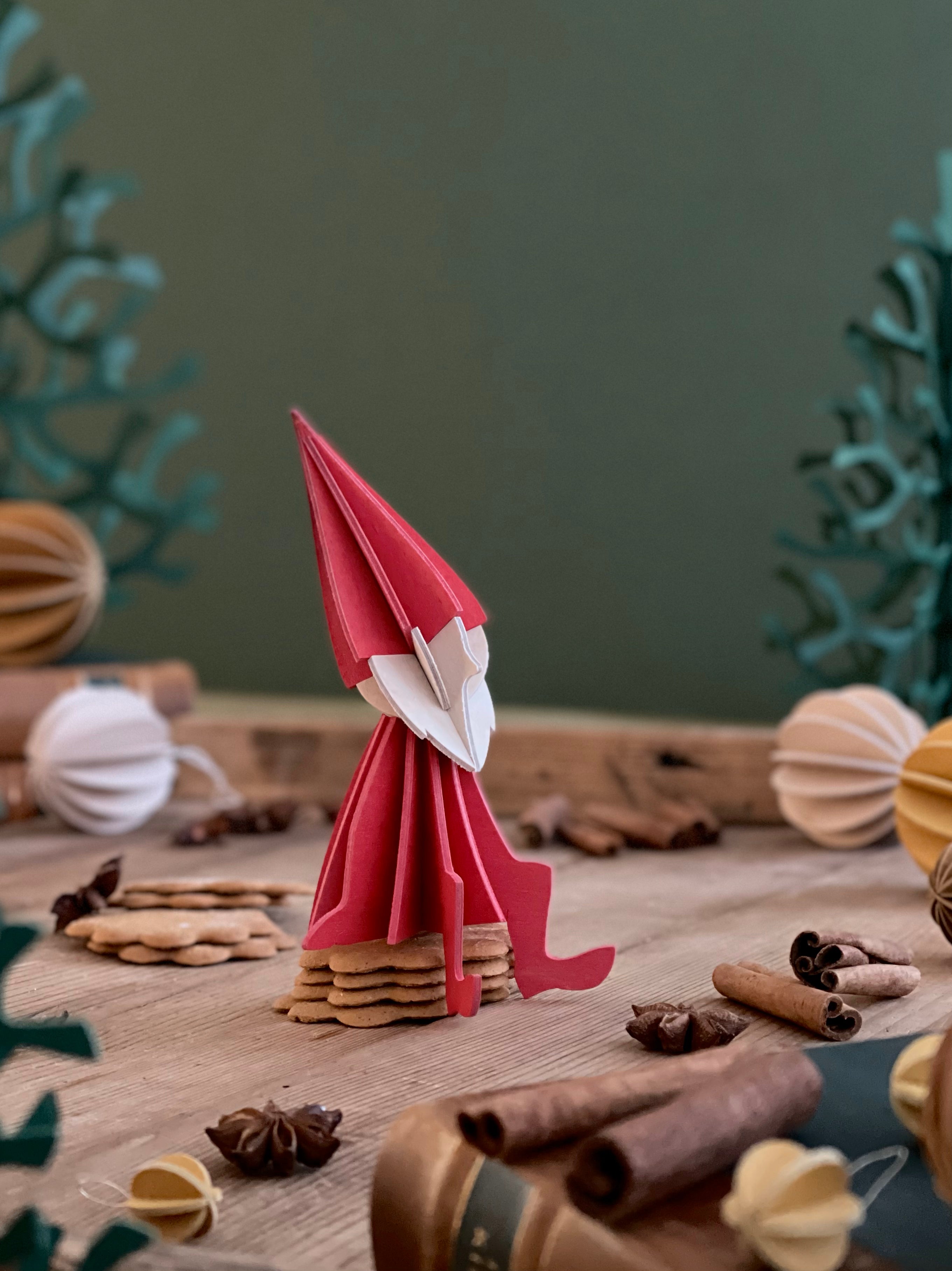 Lovi Elf "Bright Red" 16cm – Decorazione in legno 3D per casa e Natale | Lovi