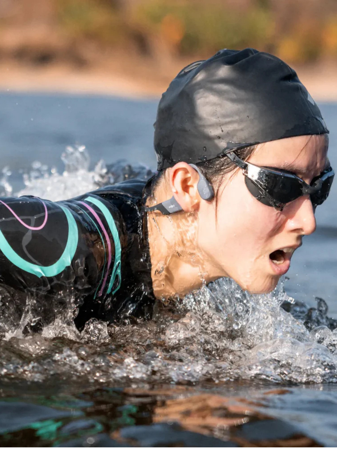 OpenSwim Pro Grigio – Auricolari open-ear waterproof Bluetooth + MP3 con memoria interna | SHOKZ