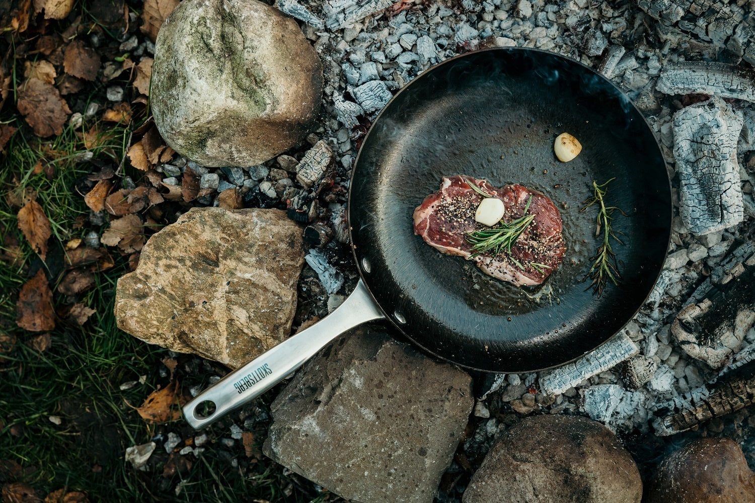 Padella in Ghisa Ferro  – Antiaderenza Naturale e Alte Temperature | Skottsberg