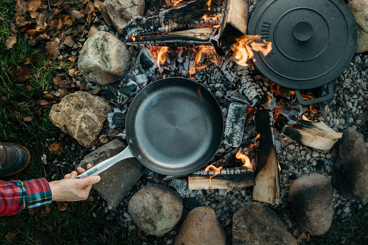 Padella in Ghisa Ferro  – Antiaderenza Naturale e Alte Temperature | Skottsberg