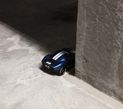 Ken Cash | Playforever — Auto da corsa Ken Miles anni ’60