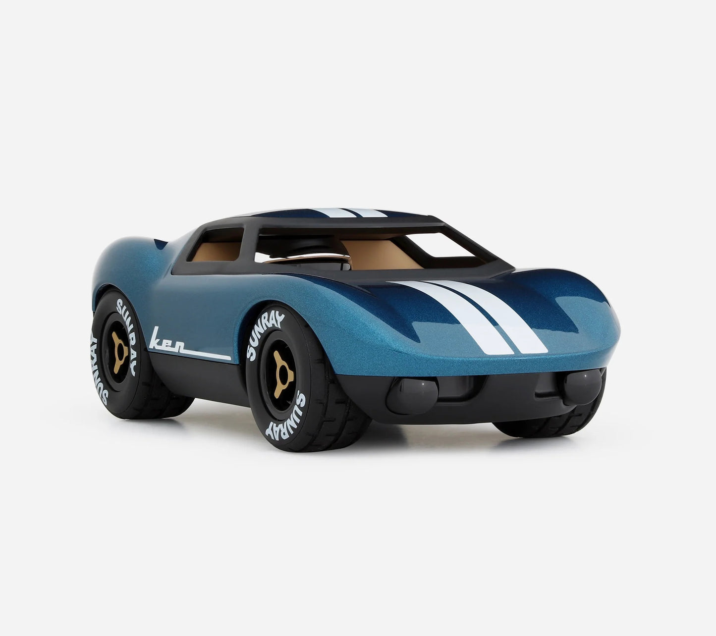 Ken Cash | Playforever — Auto da corsa Ken Miles anni ’60