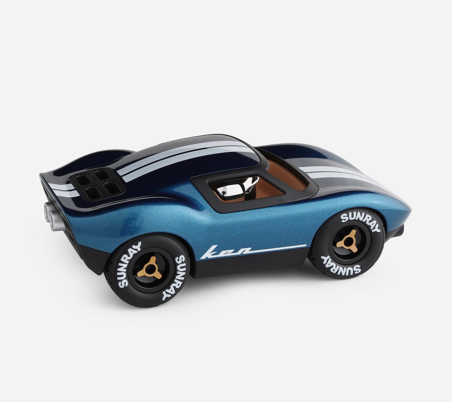 Ken Cash | Playforever — Auto da corsa Ken Miles anni ’60