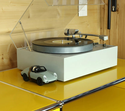 Luft Slate | Playforever — Auto sportiva grigio elegante