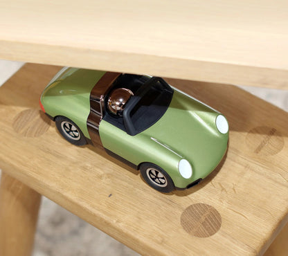 Luft Hopper | Playforever — Auto sportiva verde metallizzato