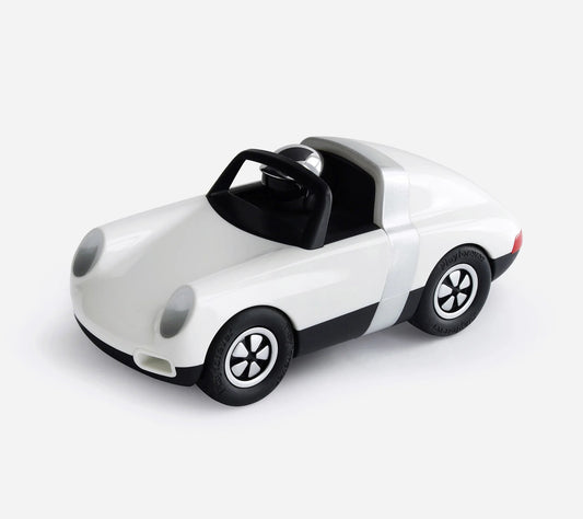 Luft Pfeiffer | Playforever — Auto elegante ispirata alla Porsche 911