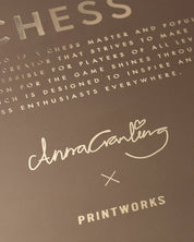 Chess – Anna Cramling Edition – Scacco in legno elegante | Printworks