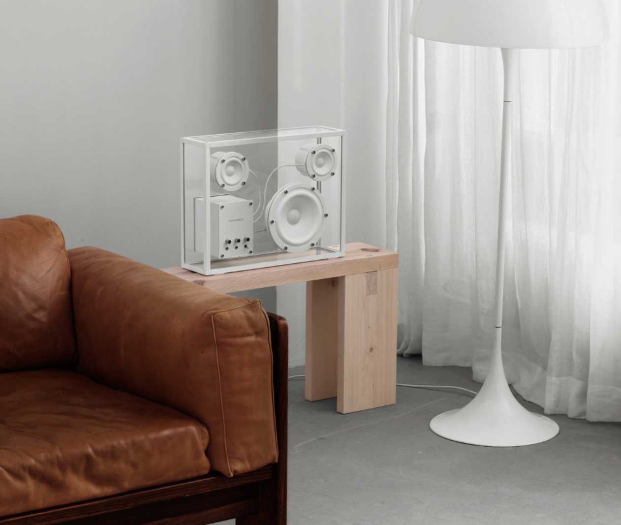 Sound Trasparent Transparent Speaker – Audio Trasparente - Inverticale
