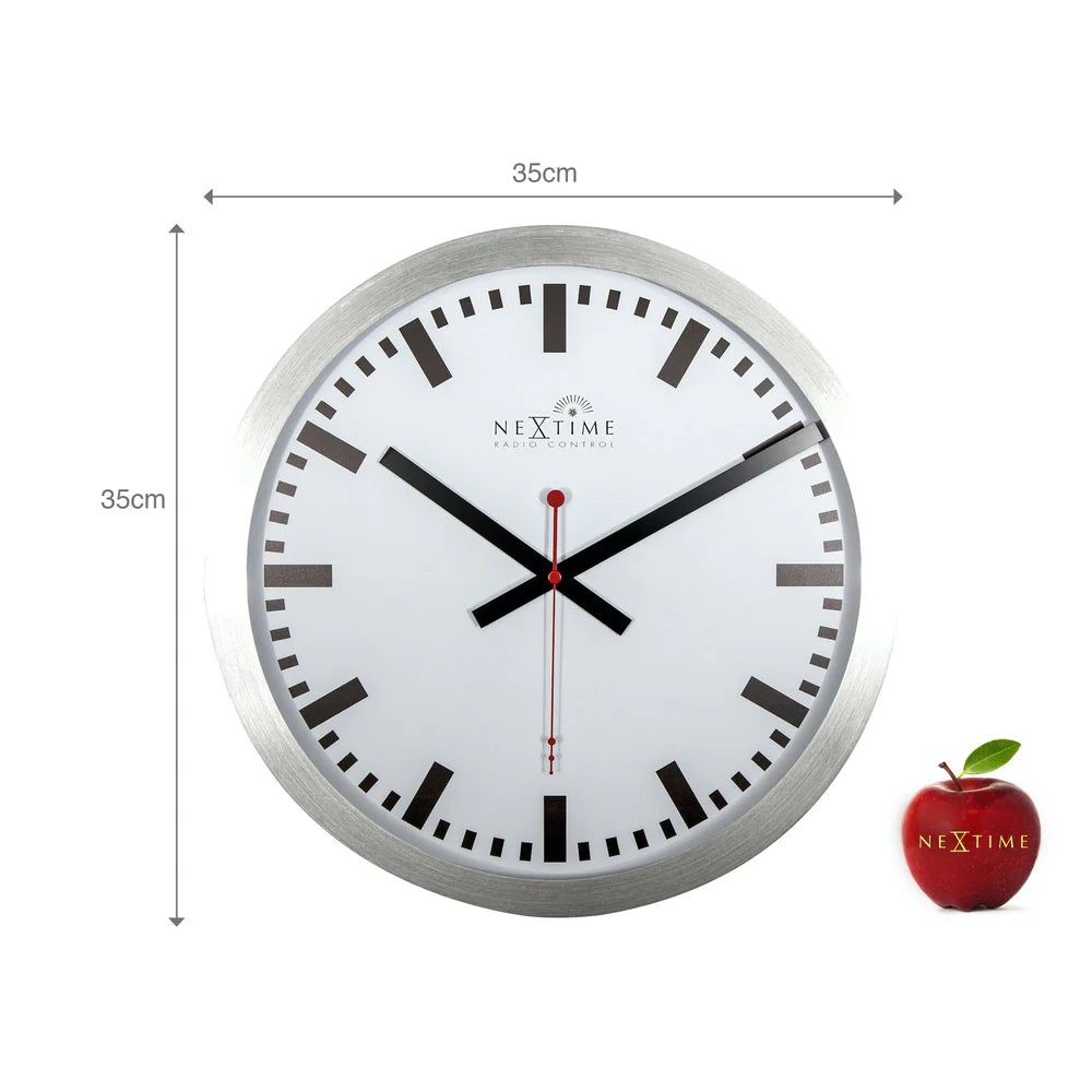Station Radio Controlled Stripe Ø35 cm – Orologio da parete preciso DCF | NeXtime