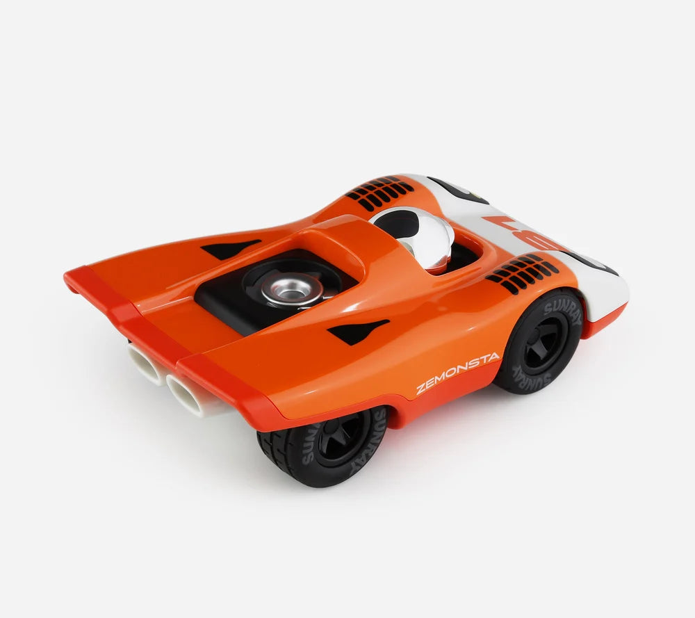 Zemonsta Egon – Auto da corsa giocattolo di design | Playforever