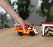 Zemonsta Egon – Auto da corsa giocattolo di design | Playforever