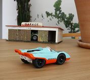 Zemonsta Klaus – Auto da corsa giocattolo di design | Playforever