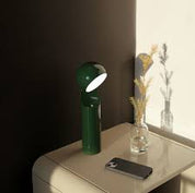 MONO Portable Reading Lamp – Lampada da lettura portatile ricaricabile | Fine Lumens