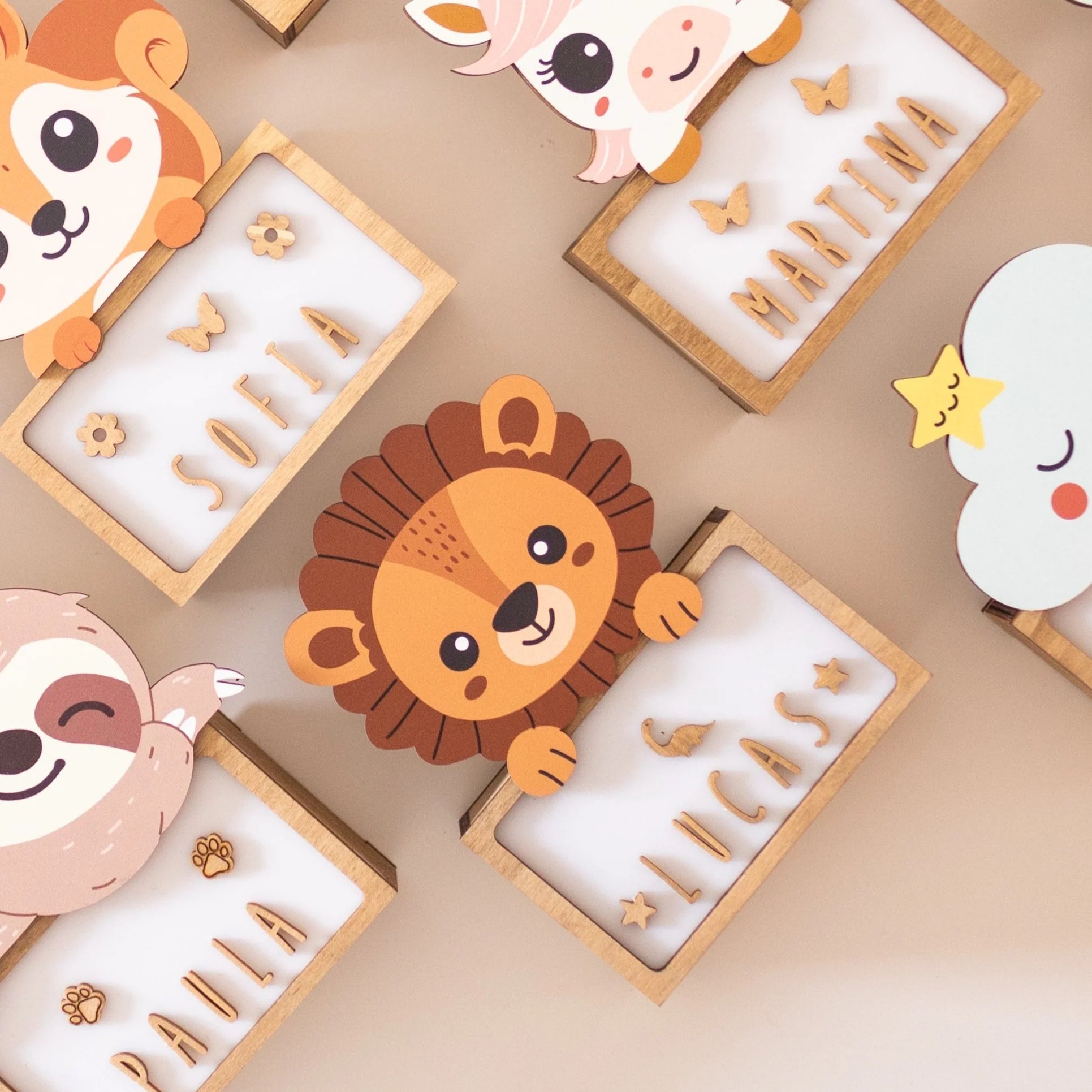 Lampada da tavolo bambino Leone personalizzabile con nome – Vintiun