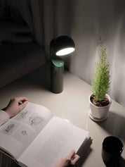 MONO Portable Reading Lamp – Lampada da lettura portatile ricaricabile | Fine Lumens