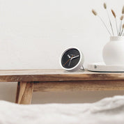 Sveglia da tavolo silenziosa – Design compatto moderno | NeXtime